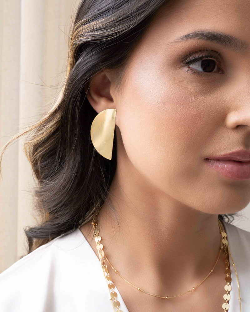 Brinco Leque Liso Banhado a Ouro 18K