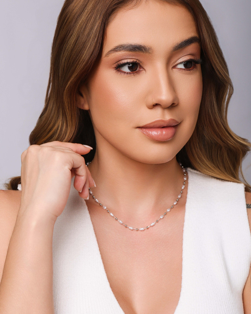 Choker Pérolas e Bolinhas Ródio Branco - 33 cm