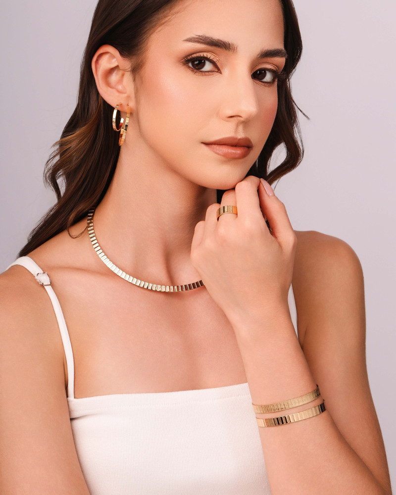 Brinco Argola Reta Esteira Texturizada 2.4 cm Banhado a Ouro 18K