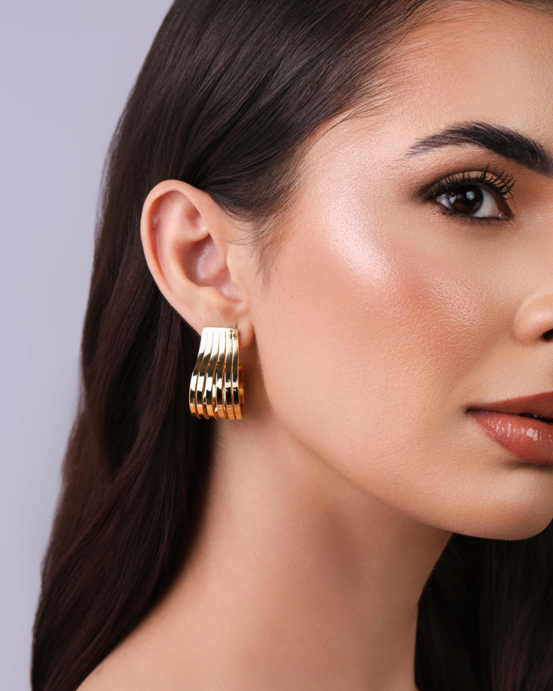 Brinco Argola Gota Filetes Liso 3.1 cm Banhado a Ouro 18K