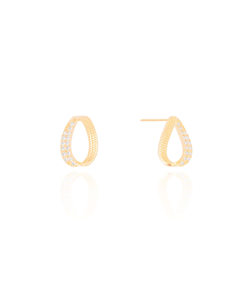 Brinco Oval Torcido Cravejado Cristal Banhado a Ouro 18K