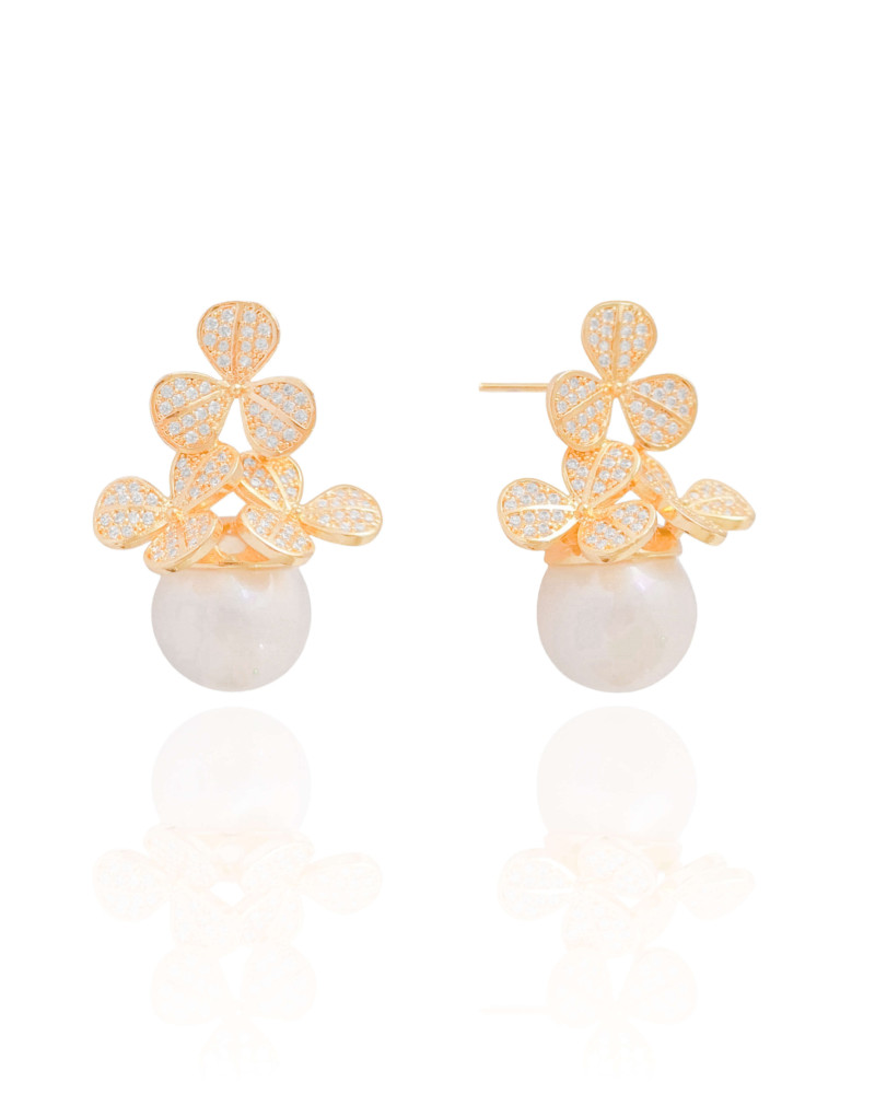Brinco Folhas Cravejadas Cristal com Pérola Banhado a Ouro 18K
