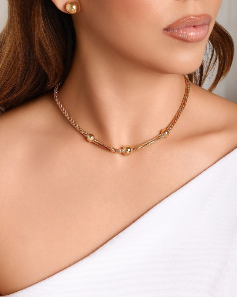 Choker Detralhada com Bolas Banhado a Ouro 18K