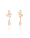 Brinco Ondas Cravejadas com Pérolas e Gota Cristal Banhado a Ouro 18K